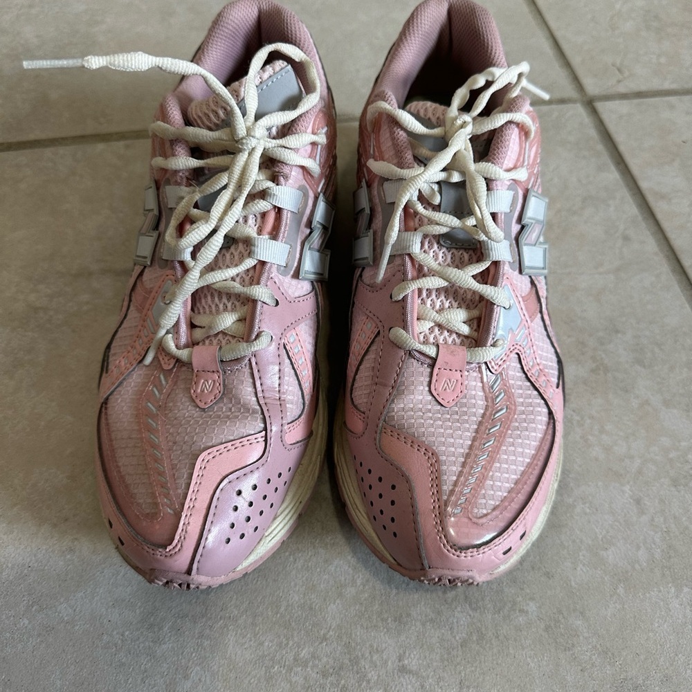 New Balance 1906U 'Lunar New Year - Shell Pink - Mens 8.5/Womens 10